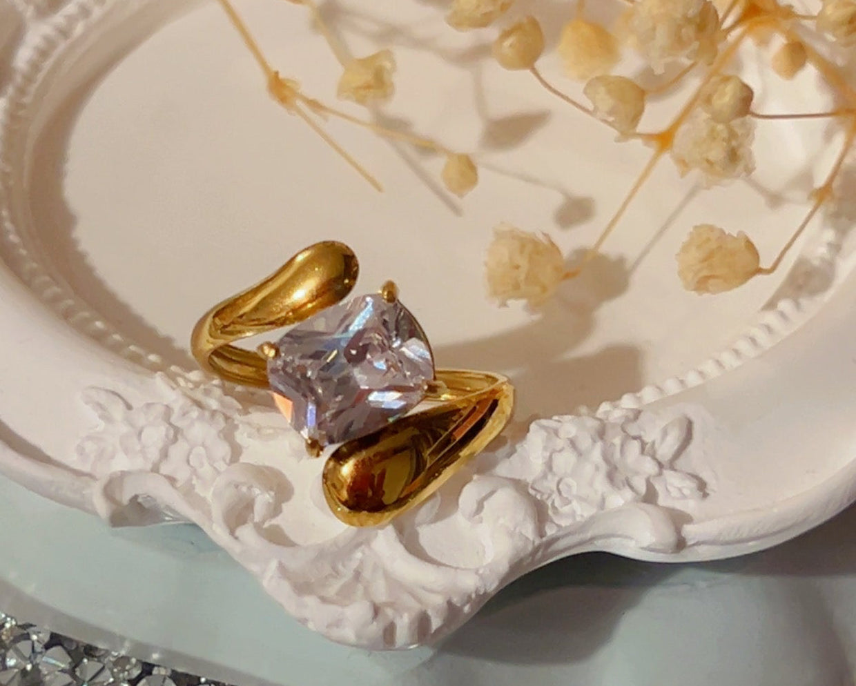 Ella ring