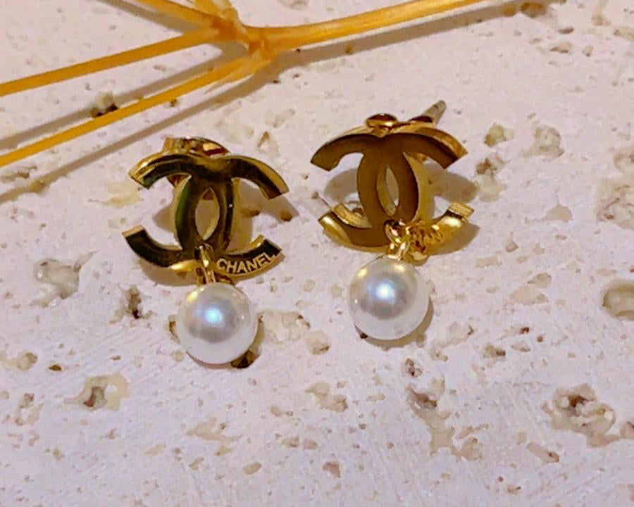 Cara earrings
